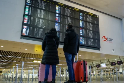 MAE avertizează românii care merg în Belgia: zboruri perturbate la Charleroi